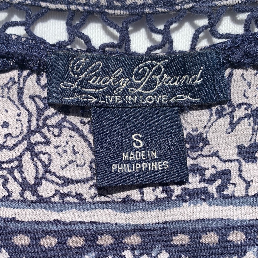Lucky Brand Crochet Tank Top S Navy Blue Gray Paisley V Neck Sleeveless Boho - Picture 5 of 12